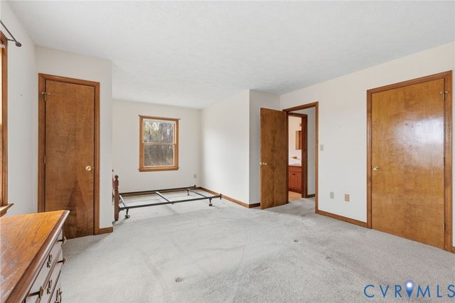 392 Rock Creek Ln, Dillwyn, VA 23936