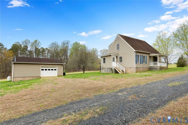 392 Rock Creek Ln, Dillwyn, VA 23936
