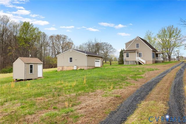 392 Rock Creek Ln, Dillwyn, VA 23936