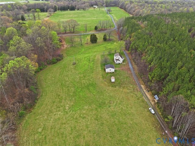 392 Rock Creek Ln, Dillwyn, VA 23936