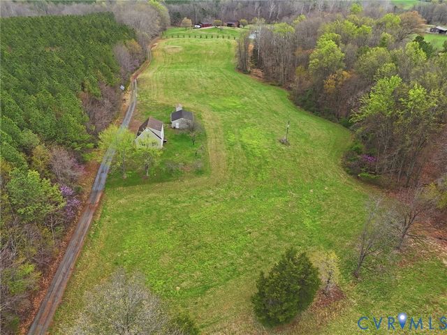 392 Rock Creek Ln, Dillwyn, VA 23936