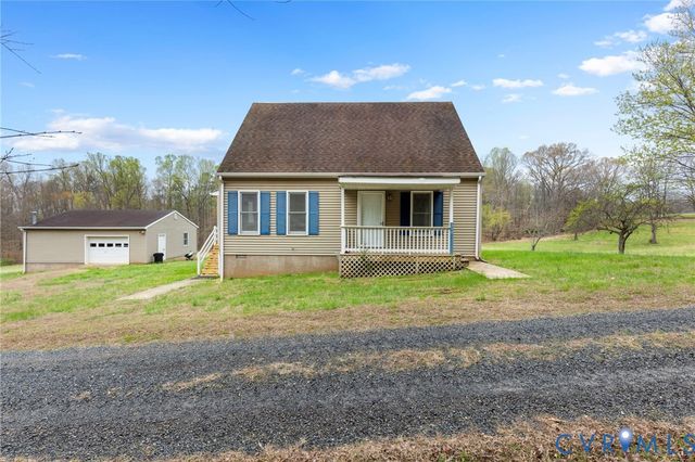 392 Rock Creek Ln, Dillwyn, VA 23936