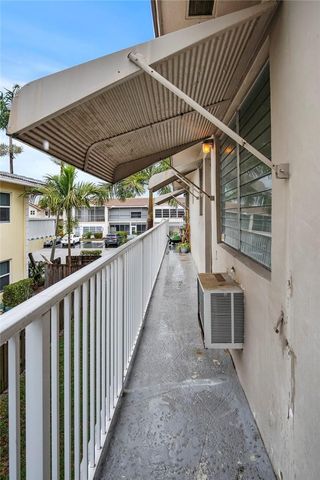 2130 NE 42ND Court 8, Lighthouse Point, FL 33064