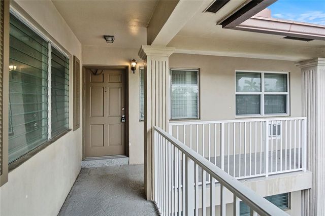 2130 NE 42ND Court 8, Lighthouse Point, FL 33064