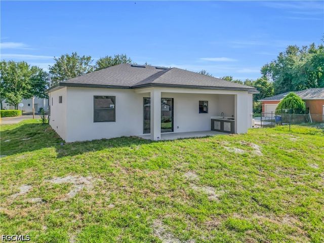 2804 5th ST W, Lehigh Acres, FL 33971