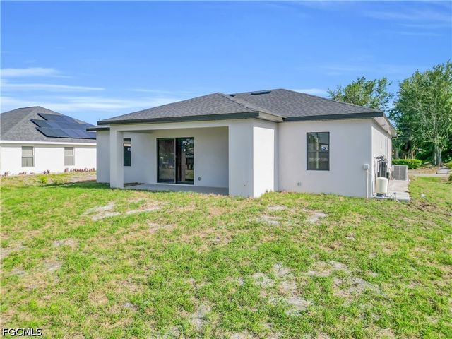2804 5th ST W, Lehigh Acres, FL 33971
