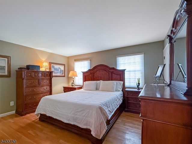 7 Vultee Dr, Florham Park Boro, NJ 07932