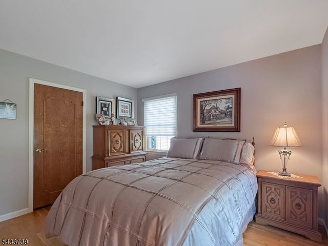7 Vultee Dr, Florham Park Boro, NJ 07932