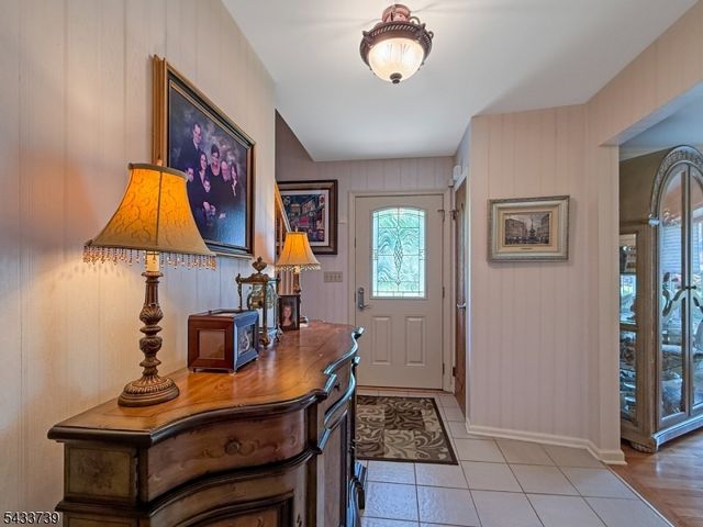 7 Vultee Dr, Florham Park Boro, NJ 07932