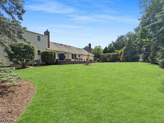 7 Vultee Dr, Florham Park Boro, NJ 07932