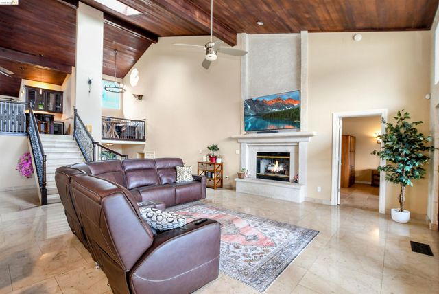 4761 Clipper Dr, Discovery Bay, CA 94505