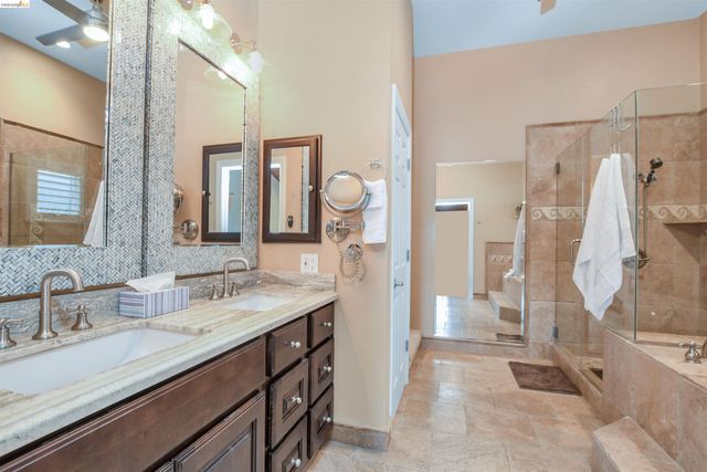 4761 Clipper Dr, Discovery Bay, CA 94505