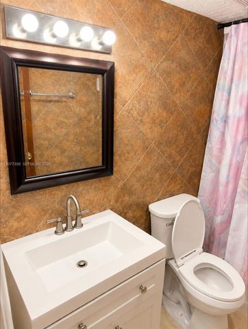 528 Meridian Avenue 202A, Miami Beach, FL 33139