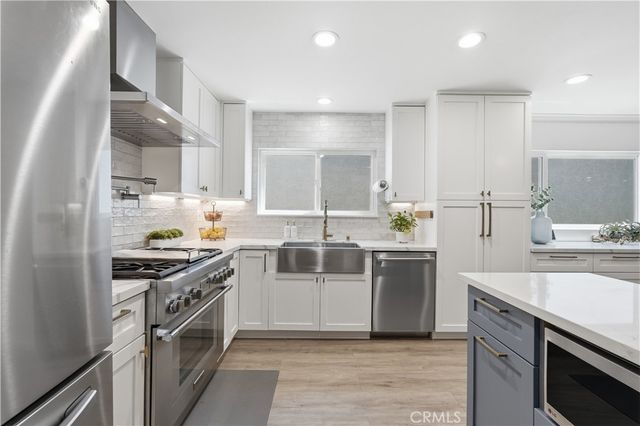 1530 Steinhart Avenue, Redondo Beach, CA 90278