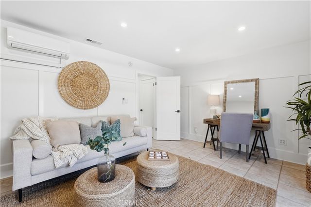 1530 Steinhart Avenue, Redondo Beach, CA 90278