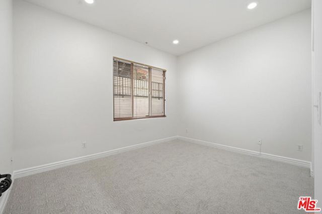 10913 Whipple Street 105, Toluca Lake (los Angeles), CA 91602