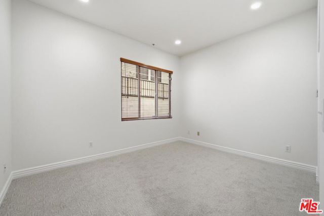 10913 Whipple Street 105, Toluca Lake (los Angeles), CA 91602