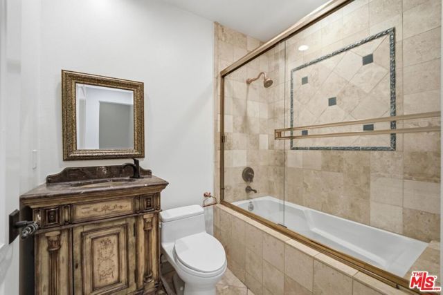 10913 Whipple Street 105, Toluca Lake (los Angeles), CA 91602