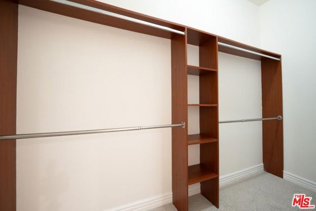 10913 Whipple Street 105, Toluca Lake (los Angeles), CA 91602