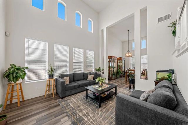 2007 Pleasant Waters Court, Spring Valley, CA 91977