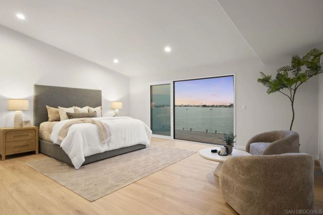 3611 Riviera, San Diego, CA 92109