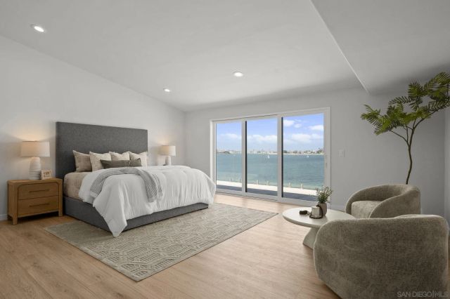 3611 Riviera, San Diego, CA 92109