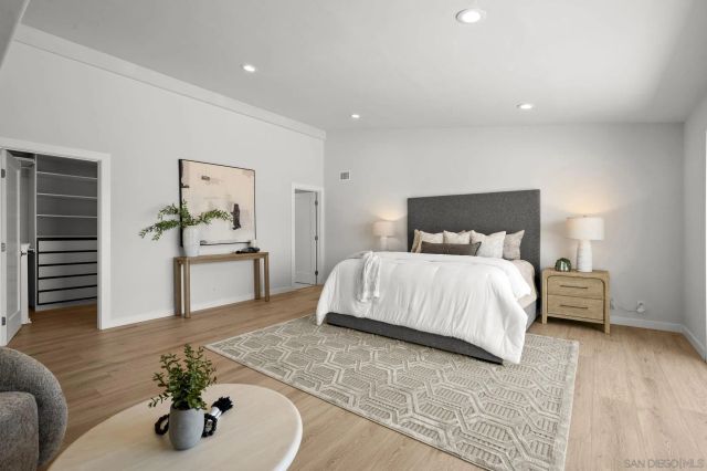 3611 Riviera, San Diego, CA 92109