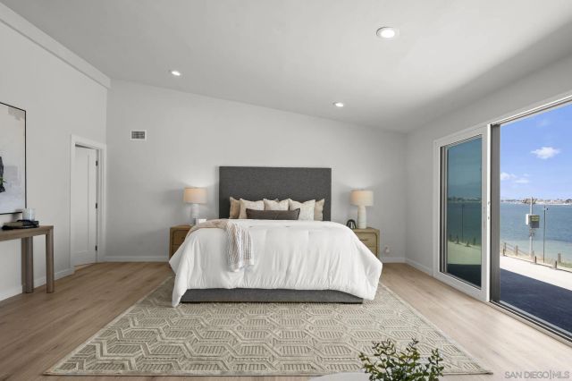 3611 Riviera, San Diego, CA 92109
