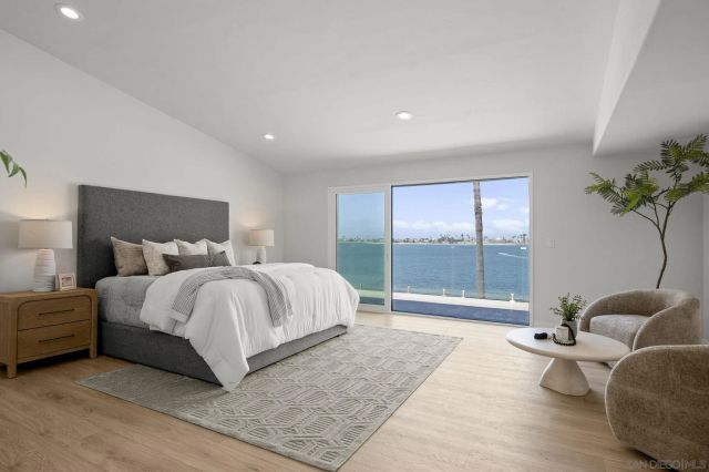 3611 Riviera, San Diego, CA 92109