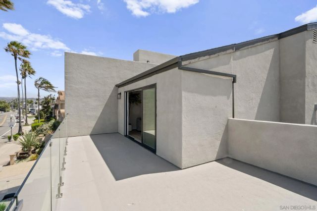 3611 Riviera, San Diego, CA 92109