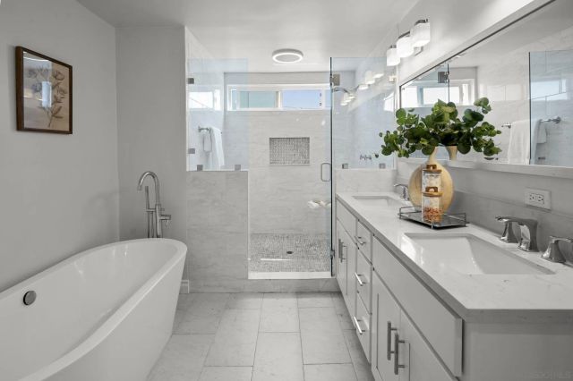 3611 Riviera, San Diego, CA 92109