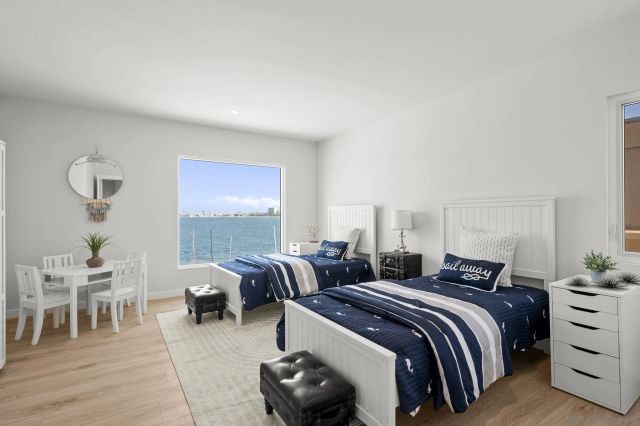 3611 Riviera, San Diego, CA 92109