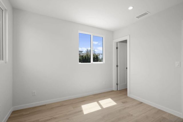 3611 Riviera, San Diego, CA 92109