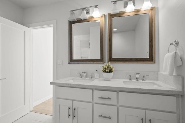 3611 Riviera, San Diego, CA 92109