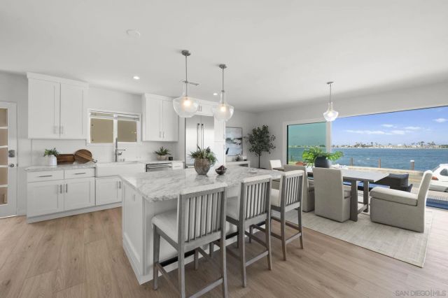 3611 Riviera, San Diego, CA 92109