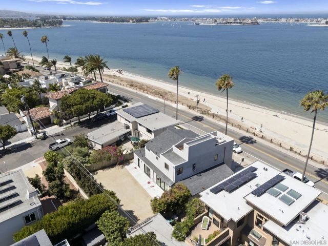 3611 Riviera, San Diego, CA 92109