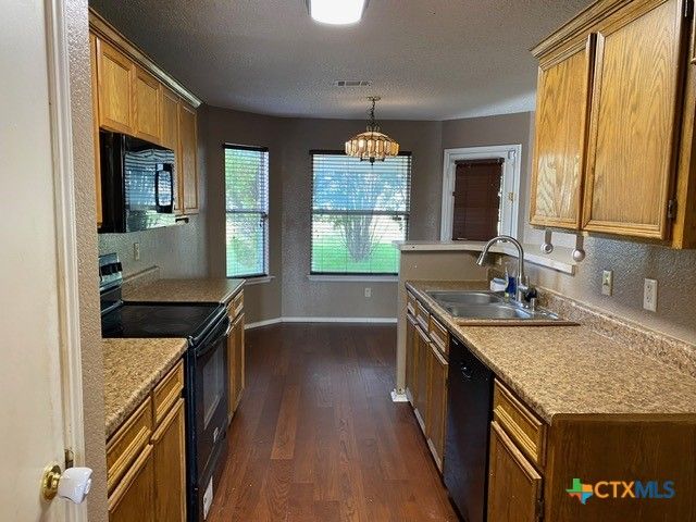 2411 Dennis Street, Copperas Cove, TX 76522