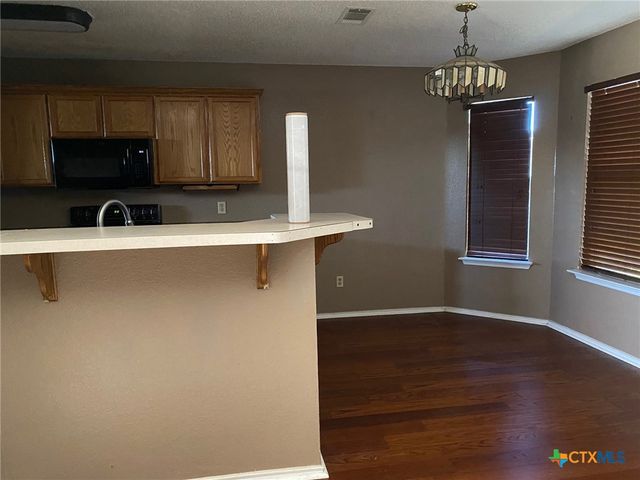 2411 Dennis Street, Copperas Cove, TX 76522