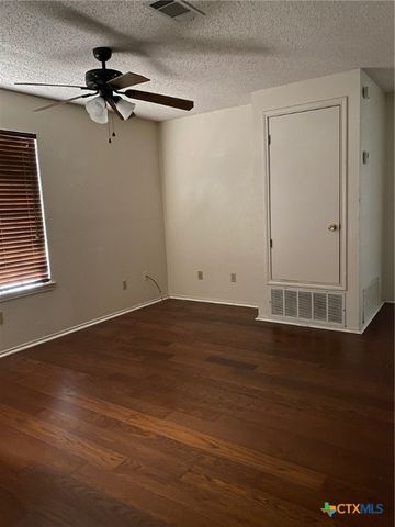 2411 Dennis Street, Copperas Cove, TX 76522