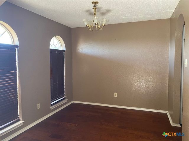 2411 Dennis Street, Copperas Cove, TX 76522