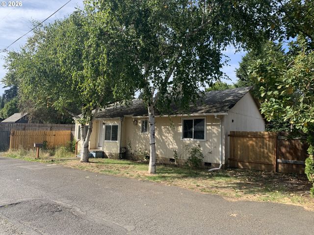 9241 Ne SCHUYLER St, Portland, OR 97220