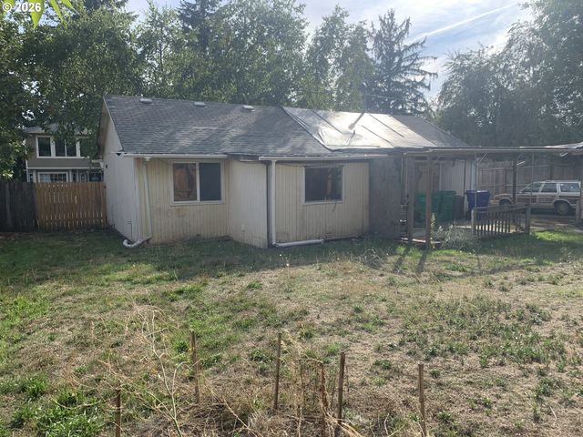 9241 Ne SCHUYLER St, Portland, OR 97220