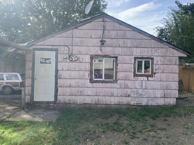 9241 Ne SCHUYLER St, Portland, OR 97220