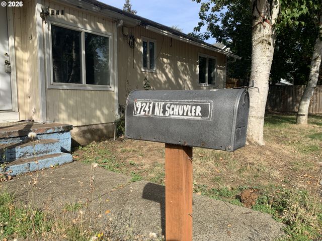 9241 Ne SCHUYLER St, Portland, OR 97220