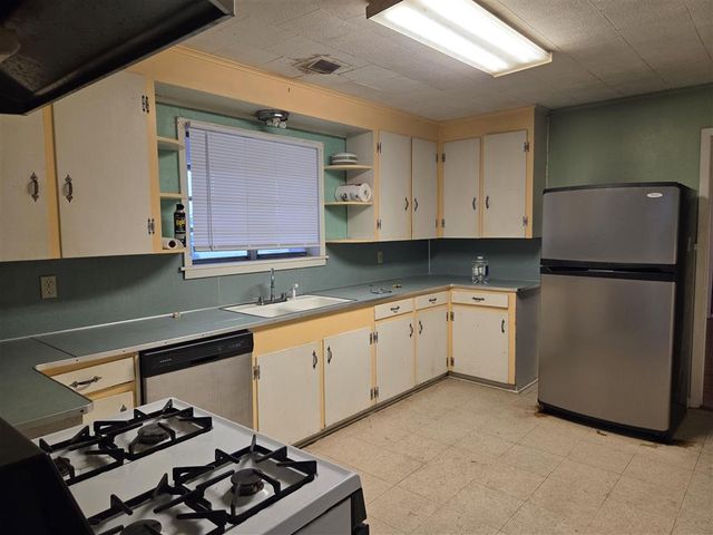 1813 Ewel Street, Sulphur, LA 70663