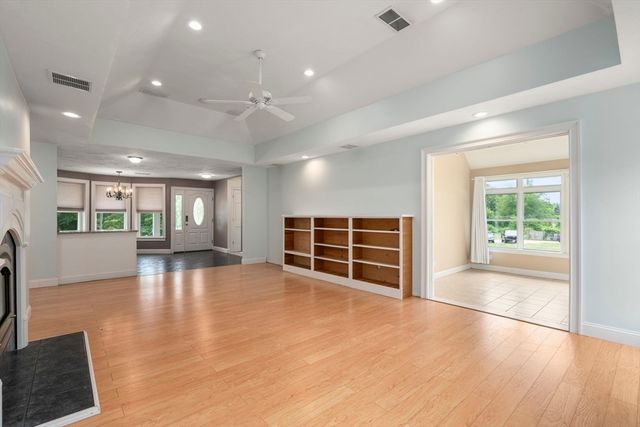 893 Cronin Rd, Warren, MA 01083