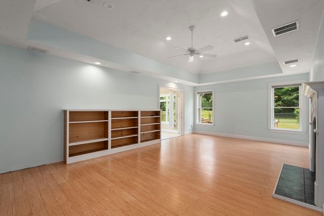 893 Cronin Rd, Warren, MA 01083