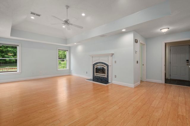 893 Cronin Rd, Warren, MA 01083