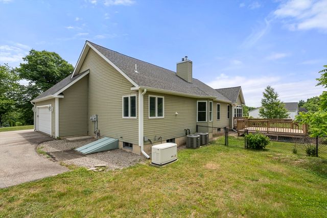 893 Cronin Rd, Warren, MA 01083