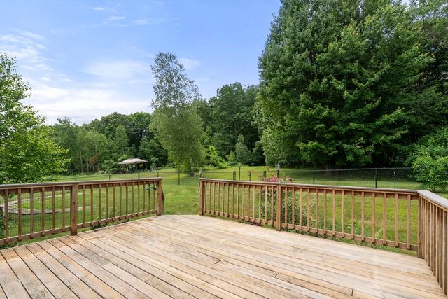 893 Cronin Rd, Warren, MA 01083